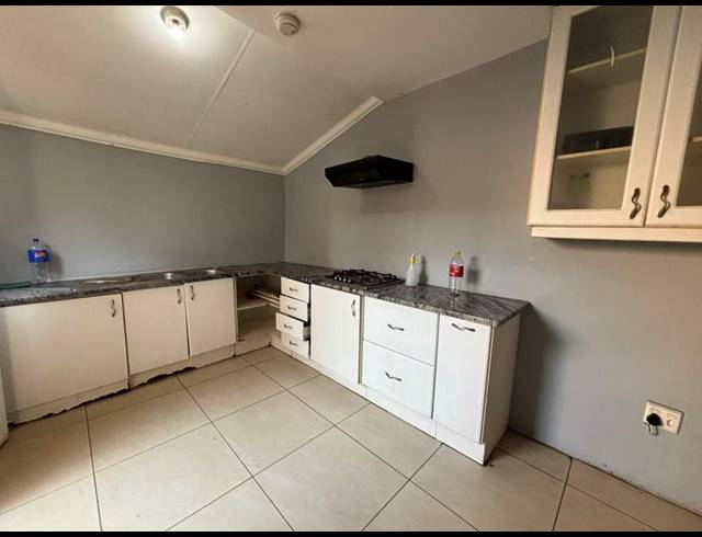 7 BEDROOM HOUSE FOR SALE IN WESTDENE